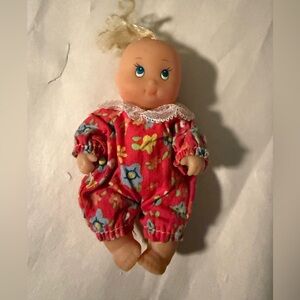 Vintage Cititoy Little Sister Baby Doll 4" Mini Girl Baby 1994 Flower Romper